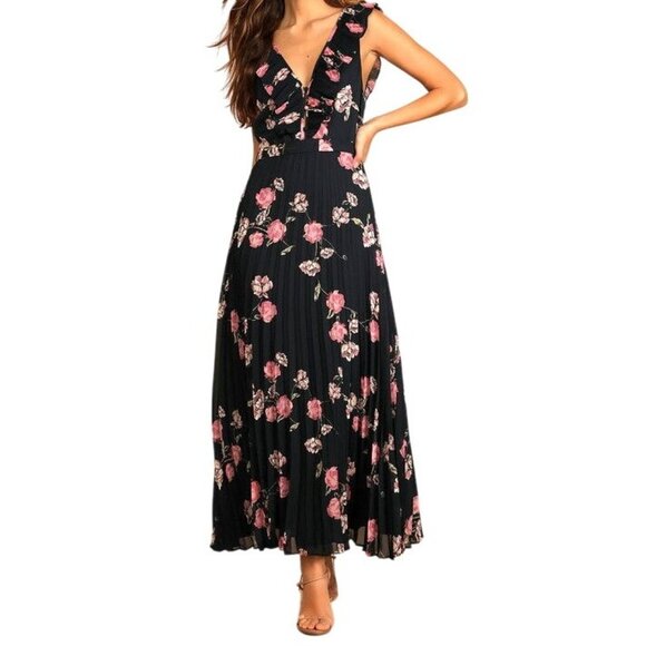 Lulus Dresses & Skirts - Lulu's Loved By You Floral Maxi Dress